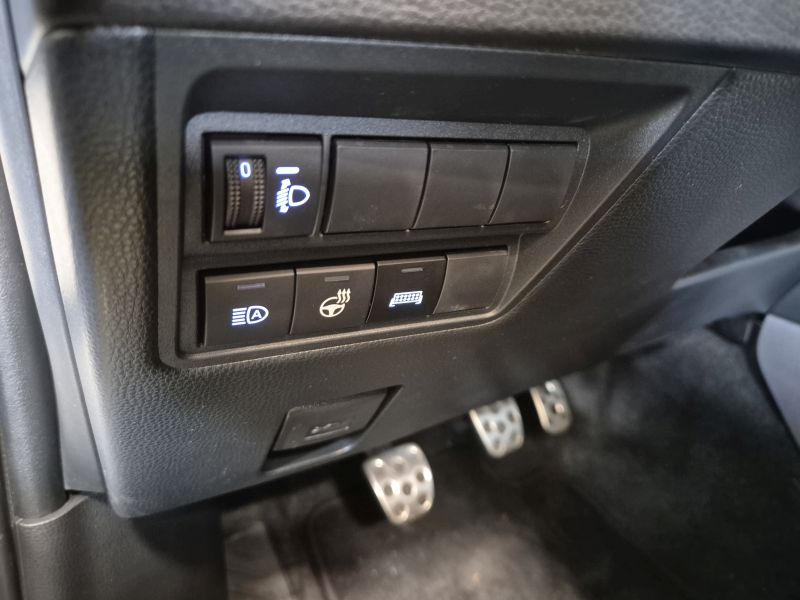 YARIS GR mit OEM Schalter für Lightbar